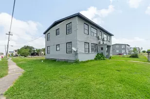 126 W 6th St, Freeport, TX 77541 - Photo 47