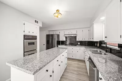 15686 Barkers Landing Road, Houston, TX 77079 - Photo 13