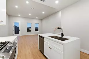 5820 Francis Oak Pl, Houston, TX 77091 - Photo 11