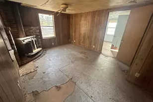 710 E Walnut St, Nocona, TX 76255 - Photo 3