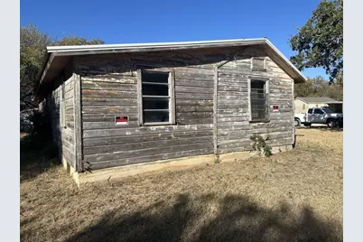 710 E Walnut Street, Nocona, TX 76255 - Photo 1
