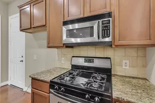 9006 Lakes at 610 Dr, Houston, TX 77054 - Photo 13