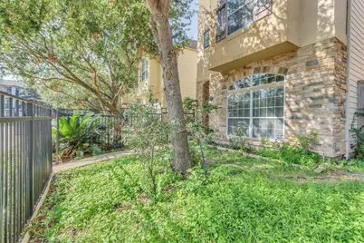 9006 Lakes At 610 Drive, Houston, TX 77054 - Photo 5