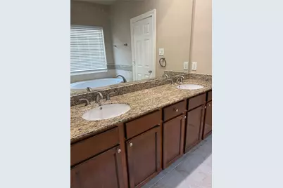 9006 Lakes At 610 Drive, Houston, TX 77054 - Photo 21
