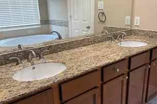 9006 Lakes at 610 Dr, Houston, TX 77054 - Photo 21