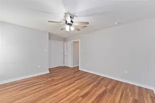 8617 Clarington St, Houston, TX 77016 - Photo 13