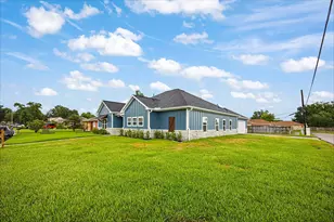 5300 Hemlock Dr, Baytown, TX 77521 - Photo 3