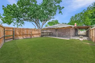 1001 N Shepherd Dr, Baytown, TX 77520 - Photo 23
