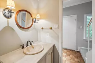 11711 Memorial Dr, Houston, TX 77024 - Photo 7