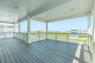 3827 Seabreeze Ln, Galveston, TX 77554 - Photo 11