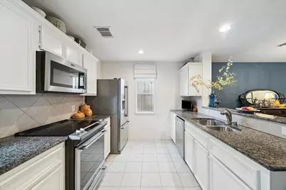 714 Redwing Place Drive, Houston, TX 77009 - Photo 9