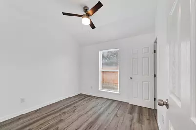 7725 Hoffman Street #B, Houston, TX 77016 - Photo 17