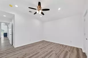 7725 Hoffman St, Houston, TX 77016 - Photo 49
