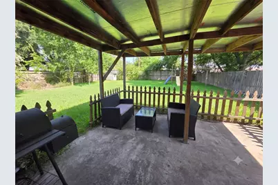 15355 Meadow Village Drive, Houston, TX 77095 - Photo 13