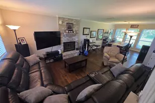 15355 Meadow Village Dr, Houston, TX 77095 - Photo 3
