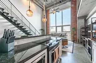 2000 Bagby St, Houston, TX 77002 - Photo 9