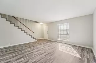 2815 Greenridge Dr, Houston, TX 77057 - Photo 19