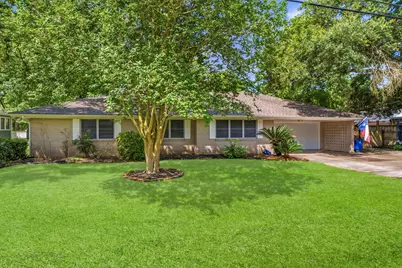 211 S Iowa Avenue, League City, TX 77573 - Photo 47
