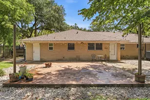 211 S Iowa Ave, League City, TX 77573 - Photo 29