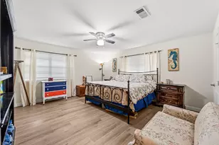211 S Iowa Ave, League City, TX 77573 - Photo 21