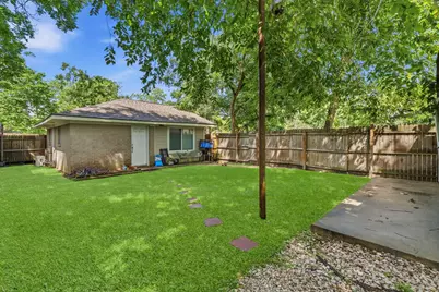 211 S Iowa Avenue, League City, TX 77573 - Photo 37