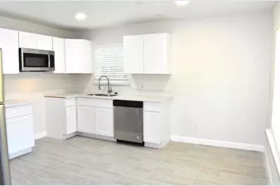 211 S Iowa Avenue, League City, TX 77573 - Photo 41