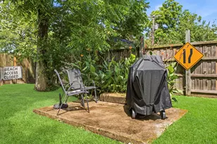 211 S Iowa Ave, League City, TX 77573 - Photo 33