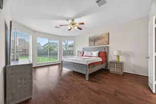 5911 Indian Hills Ln Ln, Sugar Land, TX 77479 - Photo 9
