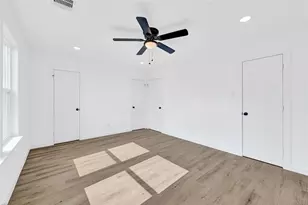 8021 Birmingham St, Houston, TX 77028 - Photo 17