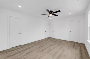 8021 Birmingham St, Houston, TX 77028 - Photo 11