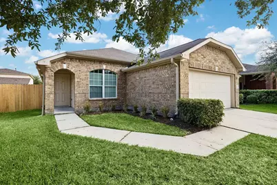 1523 Blossom Lane, Baytown, TX 77521 - Photo 1