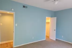 2100 Tanglewilde St, Houston, TX 77063 - Photo 7