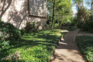 2100 Tanglewilde St, Houston, TX 77063 - Photo 21