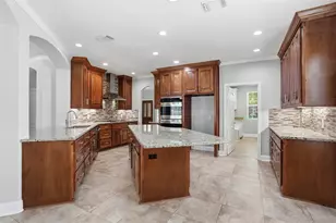 3909 Conroe Lake Ct, Pearland, TX 77581 - Photo 11
