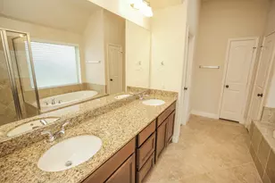 1215 Watercrest Park Ln, Rosenberg, TX 77471 - Photo 9