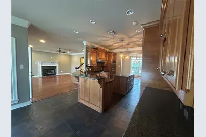 6305 Meadow Mist Street, Orange, TX 77632 - Photo 13
