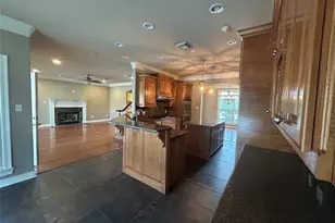 6305 Meadow Mist St, Orange, TX 77632 - Photo 13
