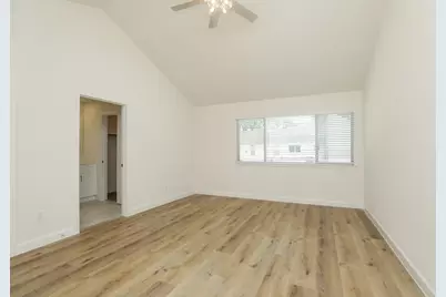 2050 Augusta Drive, Houston, TX 77057 - Photo 19
