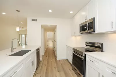 2050 Augusta Drive, Houston, TX 77057 - Photo 13