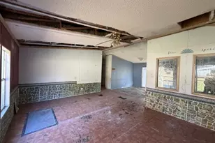 322 Nueces Dr, Trinity, TX 75862 - Photo 7