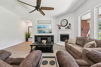 1607 Jacobs Forest Drive, Conroe, TX 77384 - Photo 9