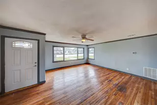 616 19th Ave N, Texas City, TX 77590 - Photo 3