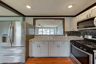 616 19th Avenue N, Texas City, TX 77590 - Photo 7