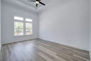 3728 Noah St, Houston, TX 77021 - Photo 9
