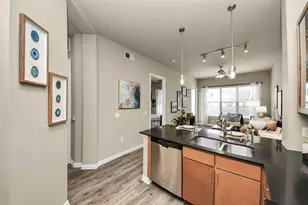 5455 Richmond Ave, Houston, TX 77056 - Photo 9