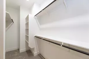 10981 Swang Link Dr, Houston, TX 77043 - Photo 15
