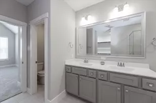10981 Swang Link Dr, Houston, TX 77043 - Photo 13