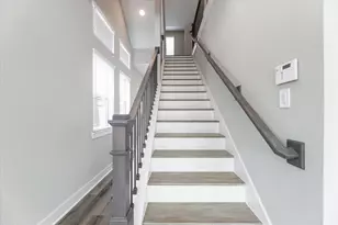 10981 Swang Link Dr, Houston, TX 77043 - Photo 9
