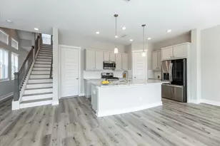 10981 Swang Link Dr, Houston, TX 77043 - Photo 3