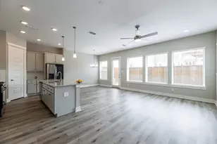 10981 Swang Link Dr, Houston, TX 77043 - Photo 5